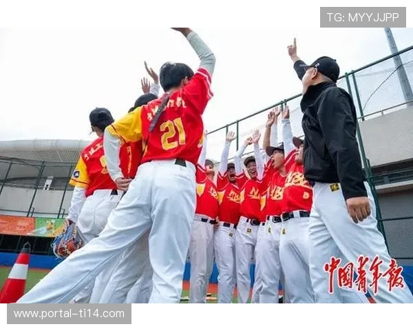 福建理工大学邱雨琴：棒垒球进校园助力中国垒球再起飞